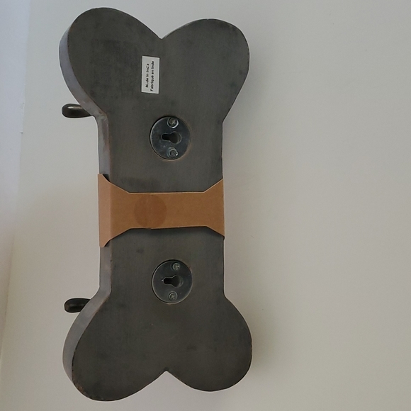 Destressed Wood Bone Plaque with Two Hooks. - Picture 5 of 7